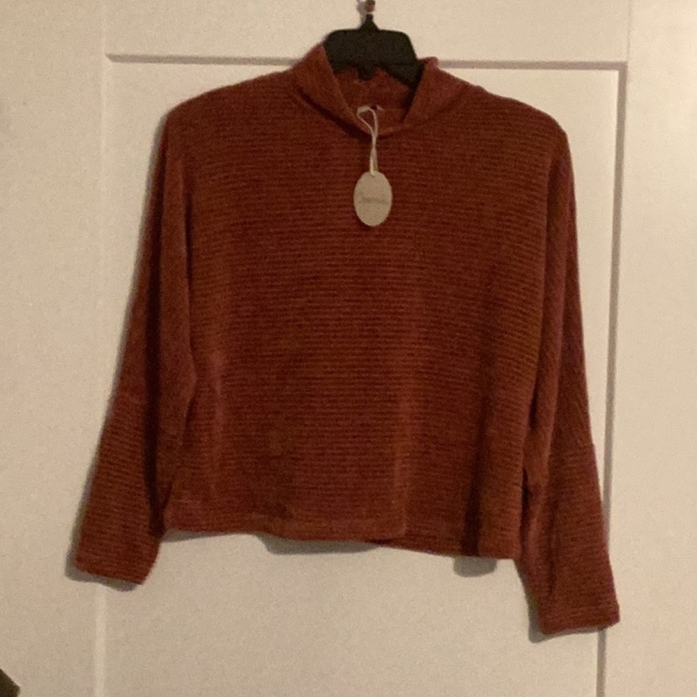 NWT Chenault‎ Sweater Size L